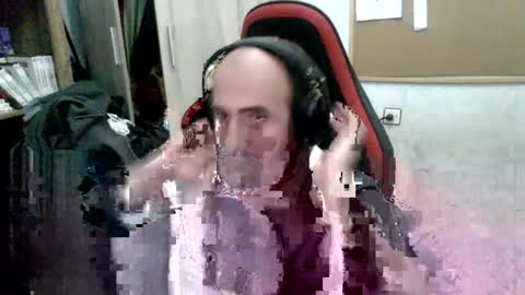 elamordeyuli online show from May 15, 2026, 6:59 pm