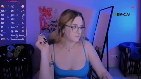 elara_night online show from October 4, 2025, 7:23 pm