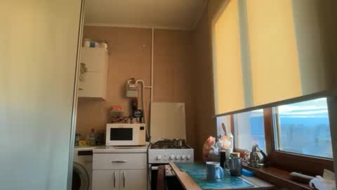 elarawhitmore online show from March 6, 2026, 3:30 pm