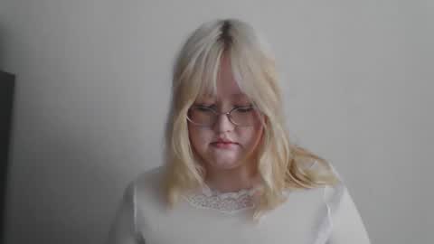 elayne_sweet online show from February 21, 2026, 9:43 am