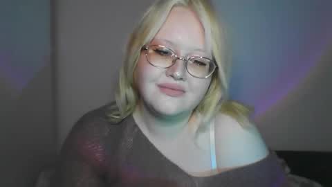 elayne_sweet online show from March 31, 2026, 8:04 am