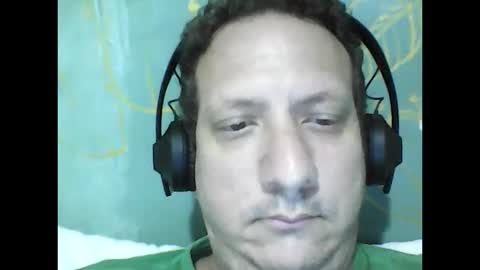 elcamello6 online show from October 12, 2025, 7:29 am