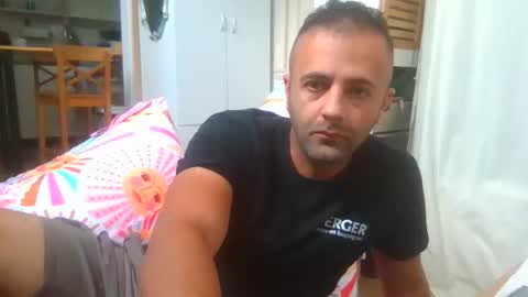 daniel18cmx online show from November 17, 2025, 2:17 am