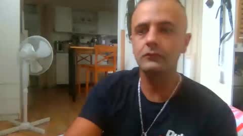 daniel18cmx online show from February 23, 2026, 2:20 am