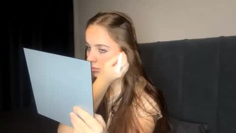 Kelly online show from February 25, 2026, 3:43 pm