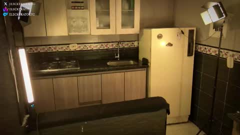 ELECKTRA online show from December 23, 2025, 8:12 am