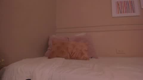 Snapshot of electra_a chatting on February 8, 2026, 11:35 am ELECTRA online show from February 8, 2026, 11:35 am