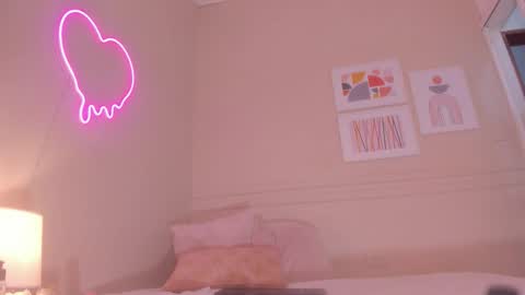 Snapshot of electra_a chatting on February 12, 2026, 6:36 pm ELECTRA online show from February 12, 2026, 6:36 pm