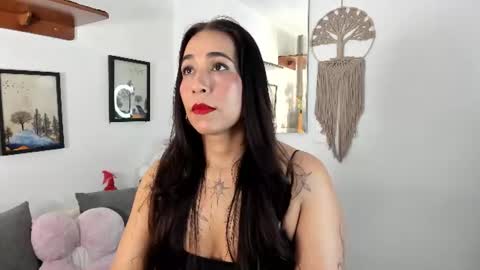 Snapshot of electra_hunt chatting on July 5, 2026, 1:45 am Electra- Please help me reach 100 likes online show from July 5, 2026, 1:45 am