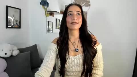 Snapshot of electra_hunt chatting on July 18, 2026, 1:54 am Electra- Please help me reach 100 likes online show from July 18, 2026, 1:54 am