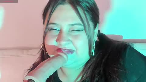 Snapshot of electrabig_xxx chatting on November 7, 2025, 4:12 am Electra online show from November 7, 2025, 4:12 am