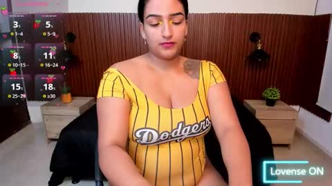 Electra Rose online show from October 17, 2025, 11:35 am