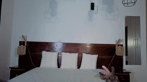 Snapshot of elegant_ebony chatting on July 5, 2026, 3:41 pm Nika online show from July 5, 2026, 3:41 pm