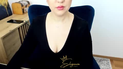 eleganzavogue online show from January 8, 2026, 8:27 am
