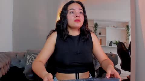 Snapshot of elen_cr chatting on October 12, 2025, 4:28 pm Elen CR online show from October 12, 2025, 4:28 pm