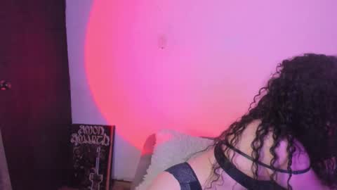 Elena  online show from November 8, 2025, 5:40 am