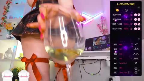 Snapshot of elena_marilyn chatting on March 6, 2025, 8:05 pm Elena online show from March 6, 2025, 8:05 pm
