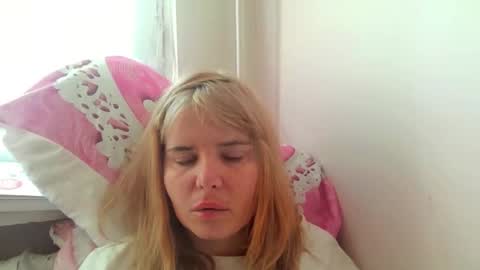 Snapshot of elenaflirt chatting on February 2, 2026, 11:42 am Elena online show from February 2, 2026, 11:42 am