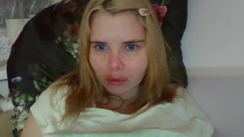 Snapshot of elenaflirt chatting on February 11, 2026, 4:45 pm Elena online show from February 11, 2026, 4:45 pm