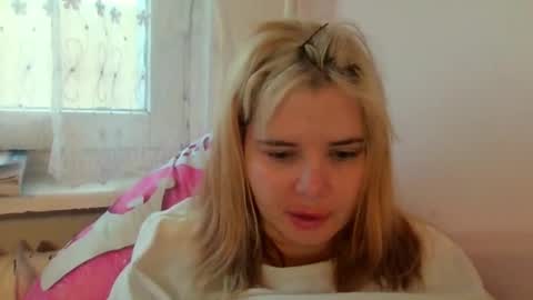 Snapshot of elenaflirt chatting on February 16, 2026, 3:52 pm Elena online show from February 16, 2026, 3:52 pm