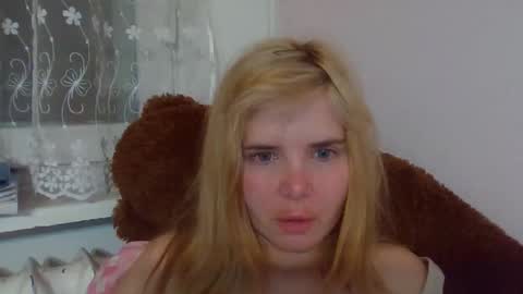 Snapshot of elenaflirt chatting on February 28, 2026, 6:31 pm Elena online show from February 28, 2026, 6:31 pm