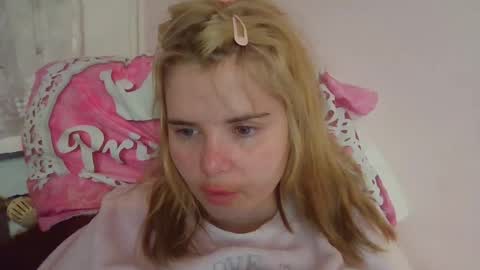 Snapshot of elenaflirt chatting on March 1, 2026, 4:53 pm Elena online show from March 1, 2026, 4:53 pm