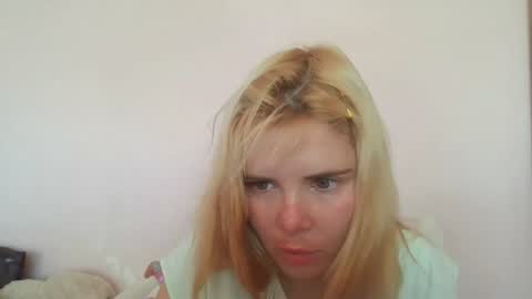 Snapshot of elenaflirt chatting on June 27, 2026, 8:08 am Elena online show from June 27, 2026, 8:08 am