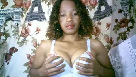 elenah013 online show from January 6, 2026, 10:19 am