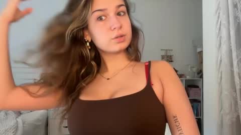 Elena online show from June 1, 2026, 3:47 pm