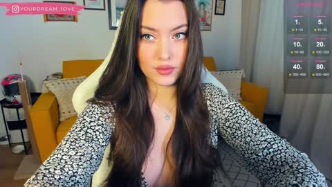 Elena insta yourdream 1ove online show from January 10, 2025, 5:26 am