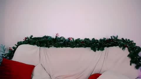 elenamonroe_ online show from December 16, 2025, 4:39 am