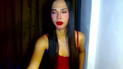 Snapshot of elenapierce69 chatting on February 23, 2025, 12:16 pm Call me Yours. online show from February 23, 2025, 12:16 pm