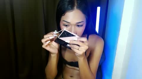 Snapshot of elenapierce69 chatting on March 3, 2025, 6:22 pm Call me Yours. online show from March 3, 2025, 6:22 pm