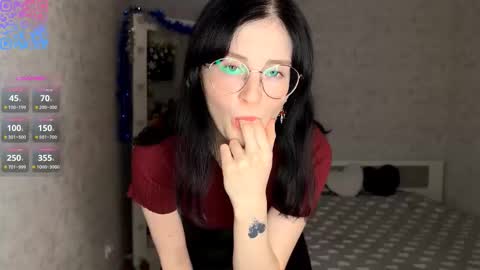 Annie PVT IS OPEN online show from December 20, 2025, 9:11 pm