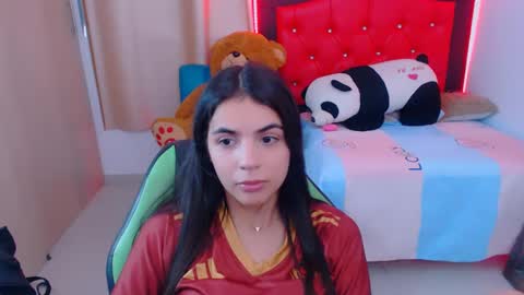Snapshot of elenna_hotx chatting on January 20, 2025, 10:04 pm agnes online show from January 20, 2025, 10:04 pm
