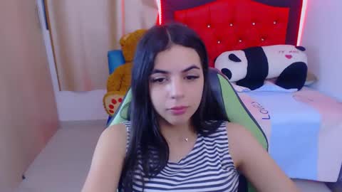 Snapshot of elenna_hotx chatting on January 23, 2025, 6:03 pm agnes online show from January 23, 2025, 6:03 pm