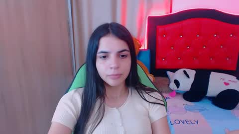 Snapshot of elenna_hotx chatting on February 1, 2025, 12:51 am agnes online show from February 1, 2025, 12:51 am