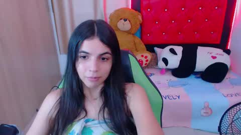 Snapshot of elenna_hotx chatting on February 3, 2025, 12:15 am agnes online show from February 3, 2025, 12:15 am