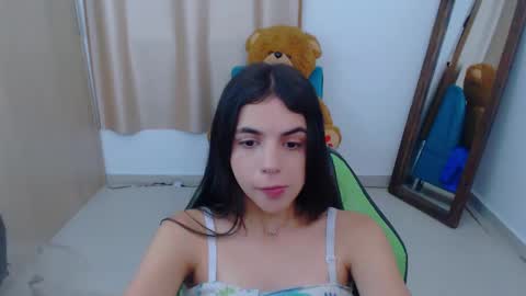 Snapshot of elenna_hotx chatting on February 15, 2025, 5:39 pm agnes online show from February 15, 2025, 5:39 pm