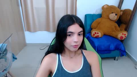 Snapshot of elenna_hotx chatting on February 28, 2025, 5:48 pm agnes online show from February 28, 2025, 5:48 pm