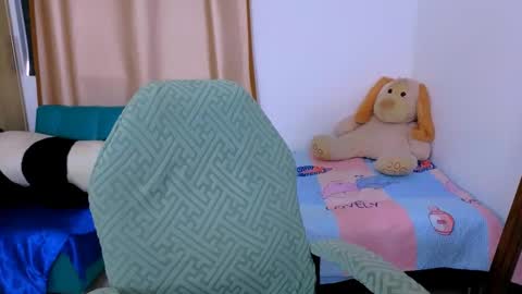 Snapshot of elenna_hotx chatting on September 18, 2025, 6:32 pm agnes online show from September 18, 2025, 6:32 pm