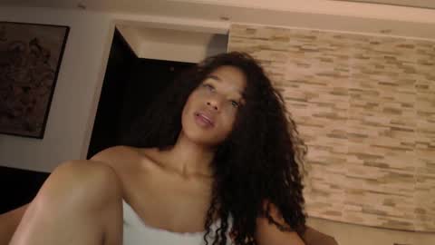 Elenna online show from December 6, 2024, 11:36 pm