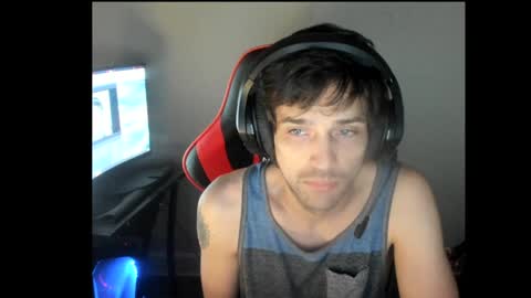 elephantrunkman online show from January 8, 2025, 1:11 am