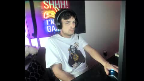 elephantrunkman online show from March 10, 2025, 4:28 am