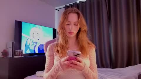 Snapshot of elfiecollins chatting on April 21, 2026, 10:21 am Elfie online show from April 21, 2026, 10:21 am