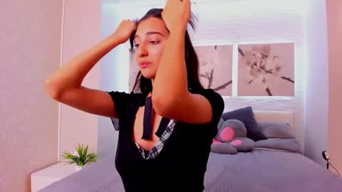 Elfy online show from October 17, 2025, 2:19 pm