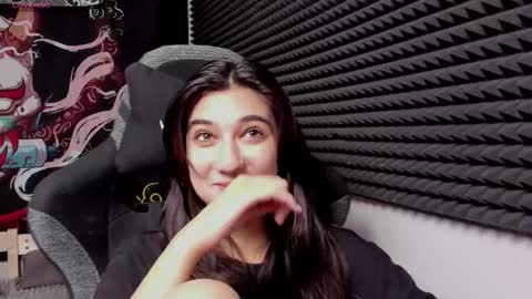 Elfy online show from November 21, 2025, 9:46 pm