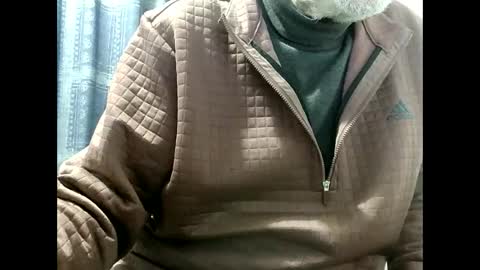 Snapshot of elfyonee chatting on December 8, 2024, 4:07 pm elfyonee online show from December 8, 2024, 4:07 pm