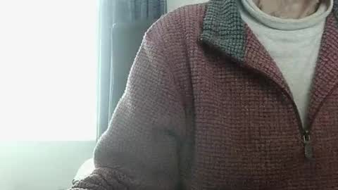 Snapshot of elfyonee chatting on January 5, 2025, 9:15 am elfyonee online show from January 5, 2025, 9:15 am