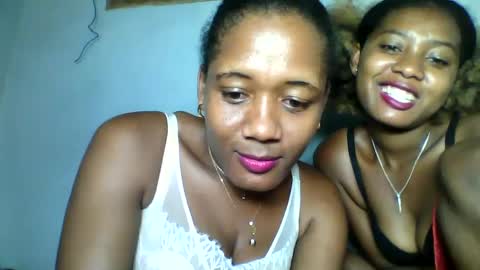 elia011 online show from January 26, 2025, 8:45 pm